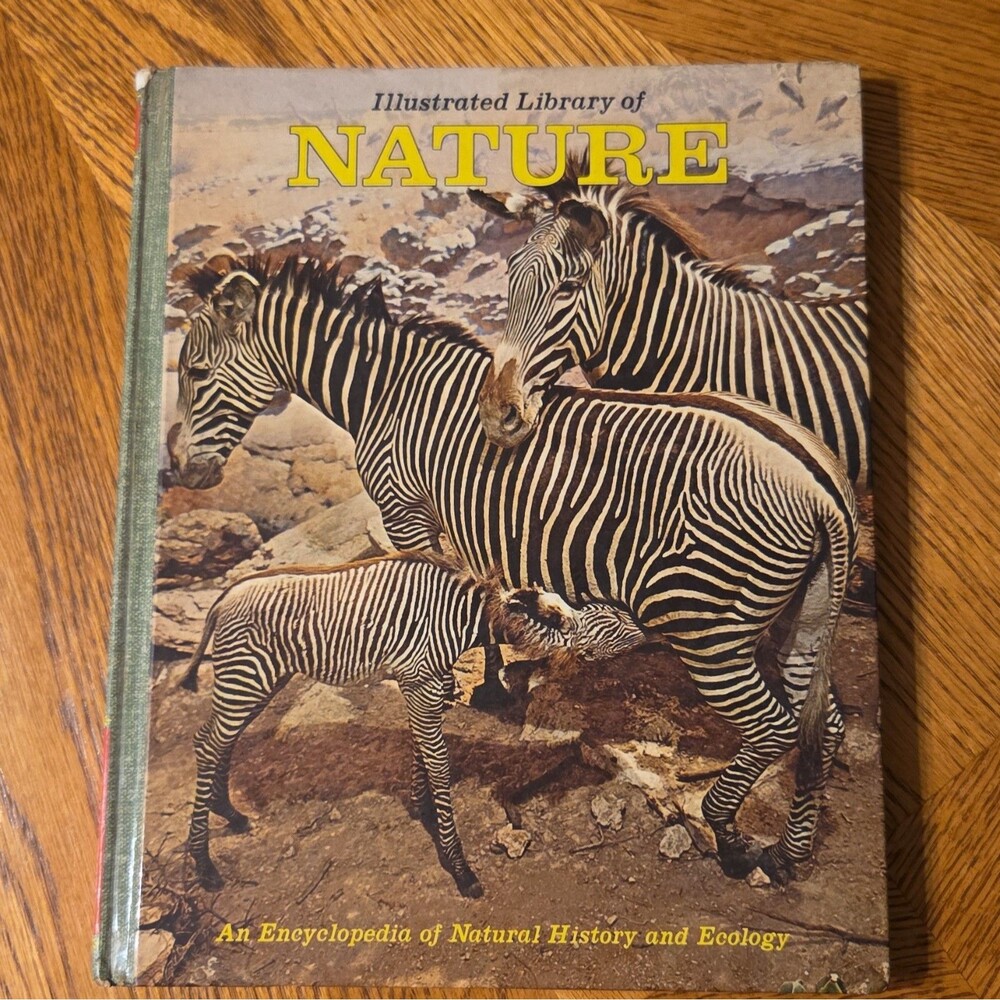 ILLUSTRATED LIBRARY OF NATURE Vol 1 Animal Traits 1971